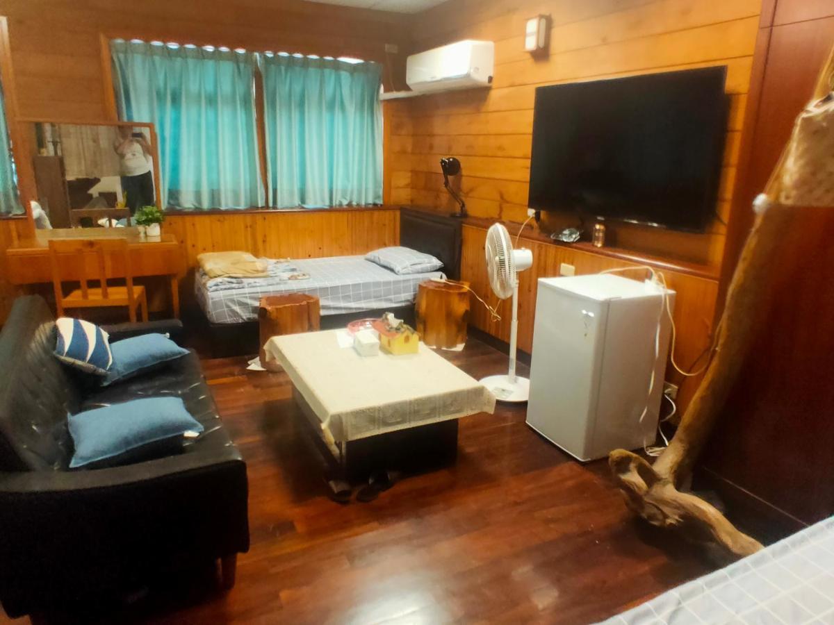 Formosa Backpackers Hostel & Apartment（青年民宿） Hualien City Exterior photo