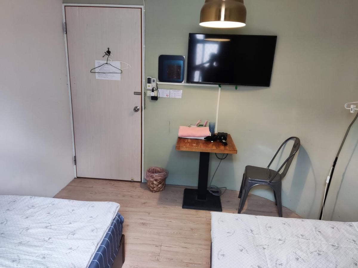 Formosa Backpackers Hostel & Apartment（青年民宿） Hualien City Exterior photo